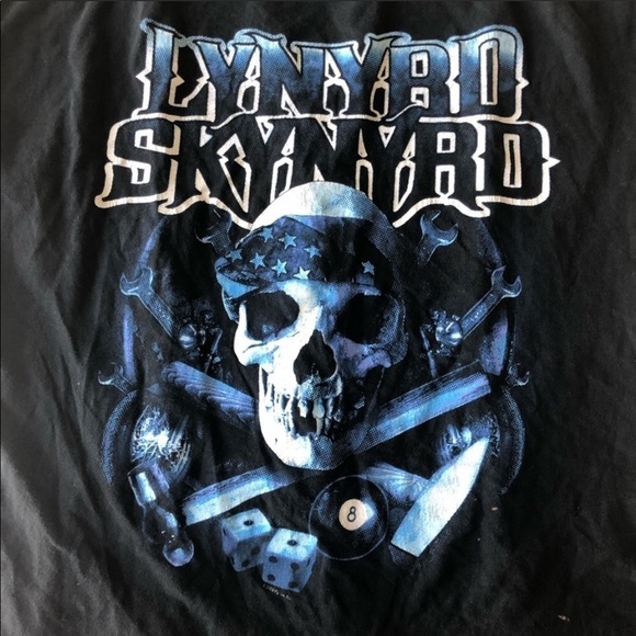 Lynyrd Skynyrd Whiskey Rock A Roller x ICONS Vintage Destroyed Band Tee - Picture 9 of 9